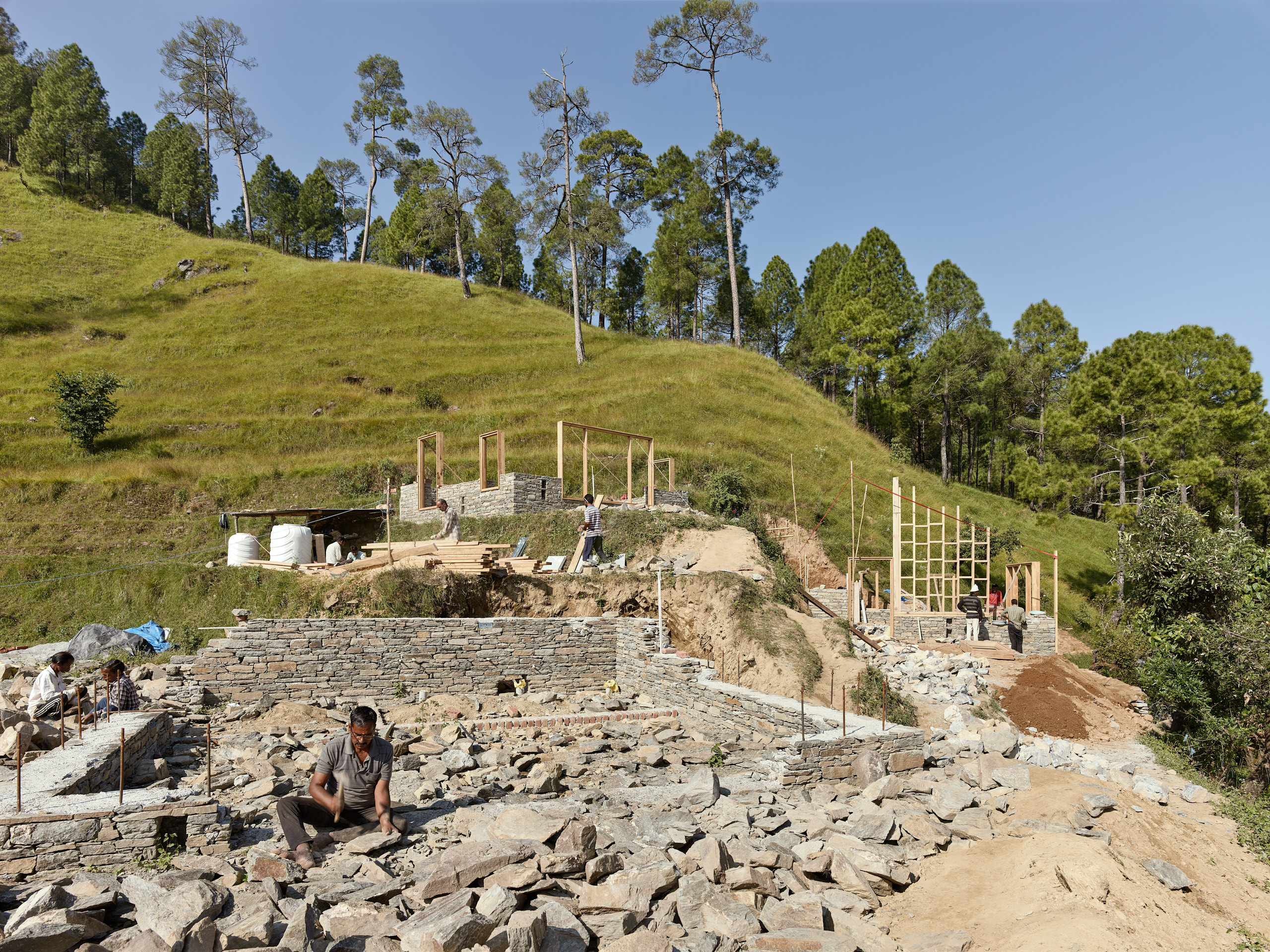 Ahp0151 AIQ4 025248p